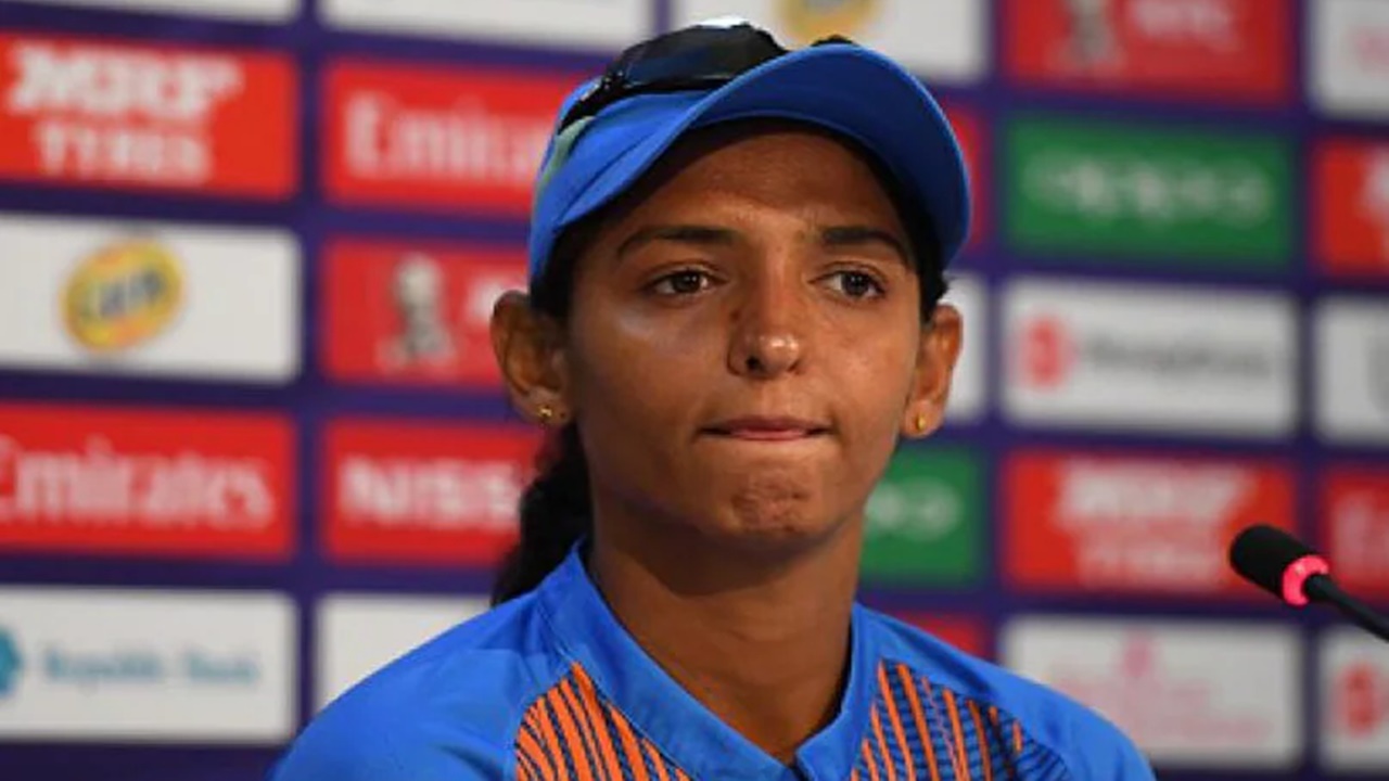 Harmanpreet Kaur: టీమిండియా కెప్టెన్‌కు ఐసీసీ షాక్.. రెండు మ్యాచ్‌లు నిషేధం?
