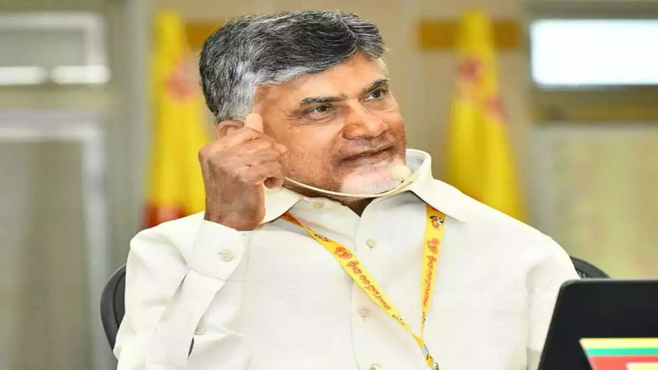 బెంగళూరు: చంద్రబాబుకు బెయిల్ రావడంతో ప్రవాసాంధ్రులు సంబరాలు చేసుకున్నారు