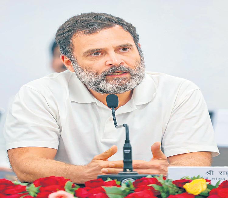 ప్రధాని జేబు దొంగ ప్రధాని జేబు దొంగ