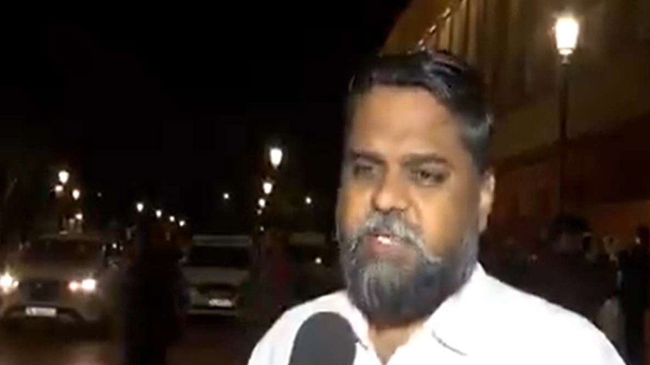 గోమూత్ర వివాదం: ‘గౌముత్రం’ వ్యాఖ్యలపై దిగజారేది లేదని డీఎంకే ఎంపీ అన్నారు