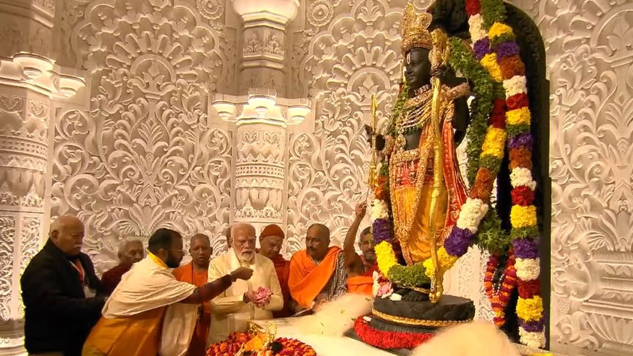 రామమందిరం: అయోధ్యలో అంగరంగ వైభవంగా ప్రాణ ప్రతిష్ఠ.. ఎలా జరిగింది..